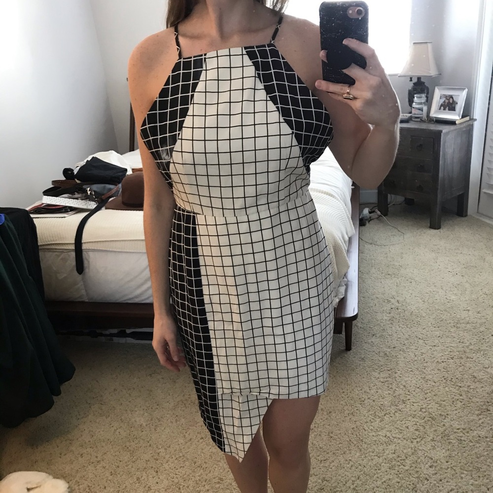 Black and white patterned dress
